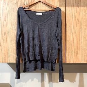 Women’s Navy V-neck sweater size S Abercrombie & Fitch